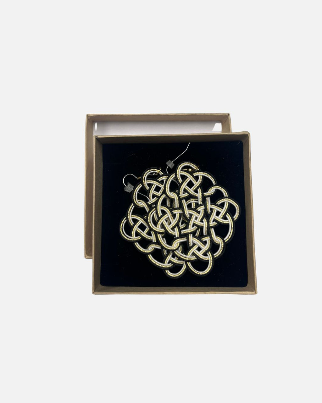 Boucles d'oreilles nœud awaji mizuhiki