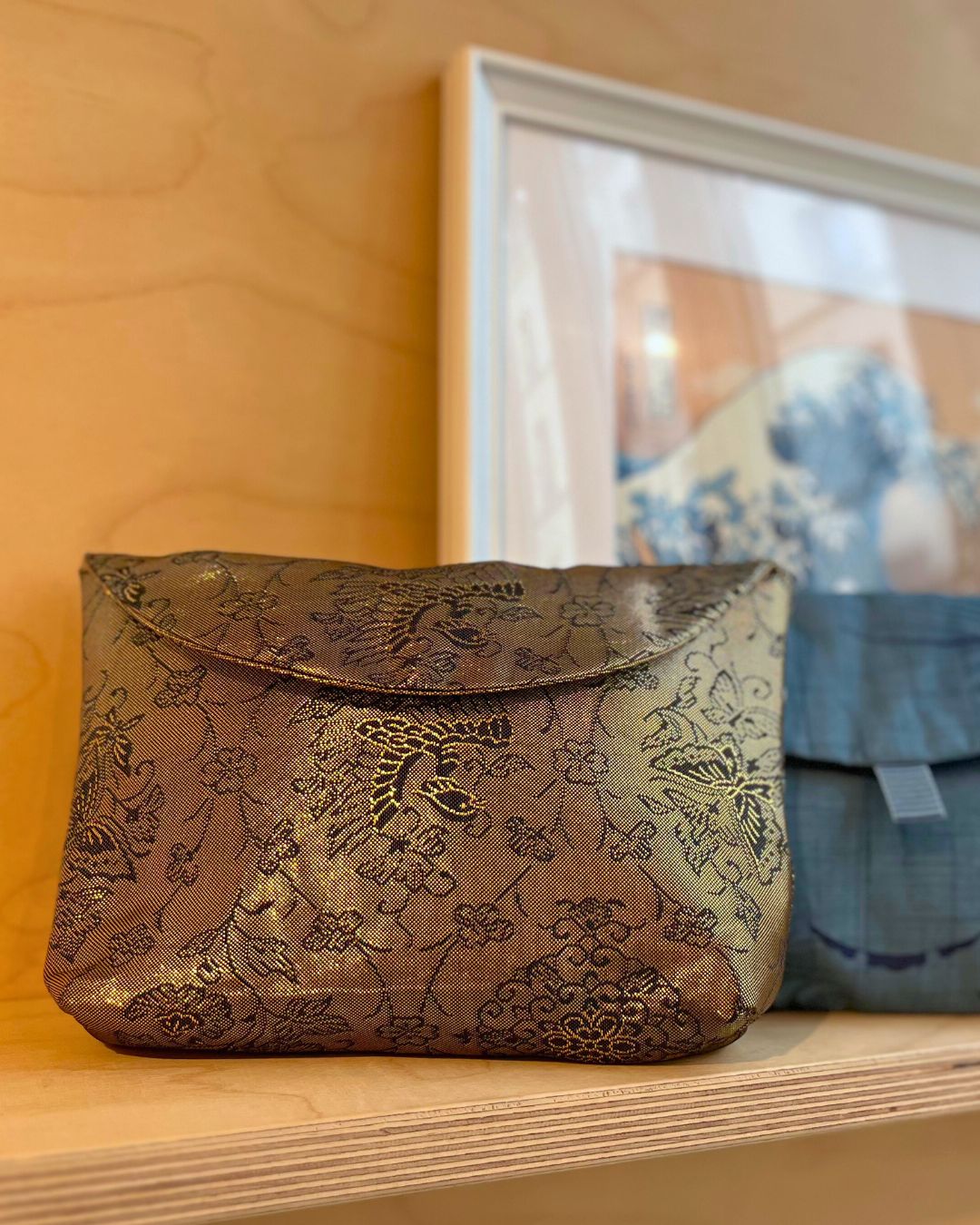 Pochette à rabat upcyclée en tissu traditionnel japonais